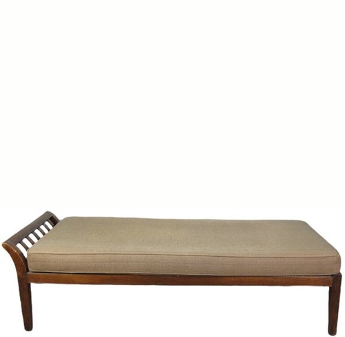 Upholstered dutch colonia - dutch,