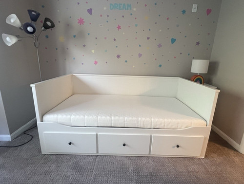 White twin wood - daybed, frame